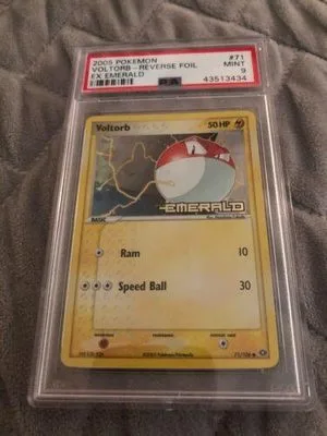 Voltorb [Reverse Holo], English Pokemon card